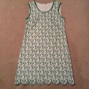 🔴MOVING SALE🔴 Green Embroidered Shift Dress
